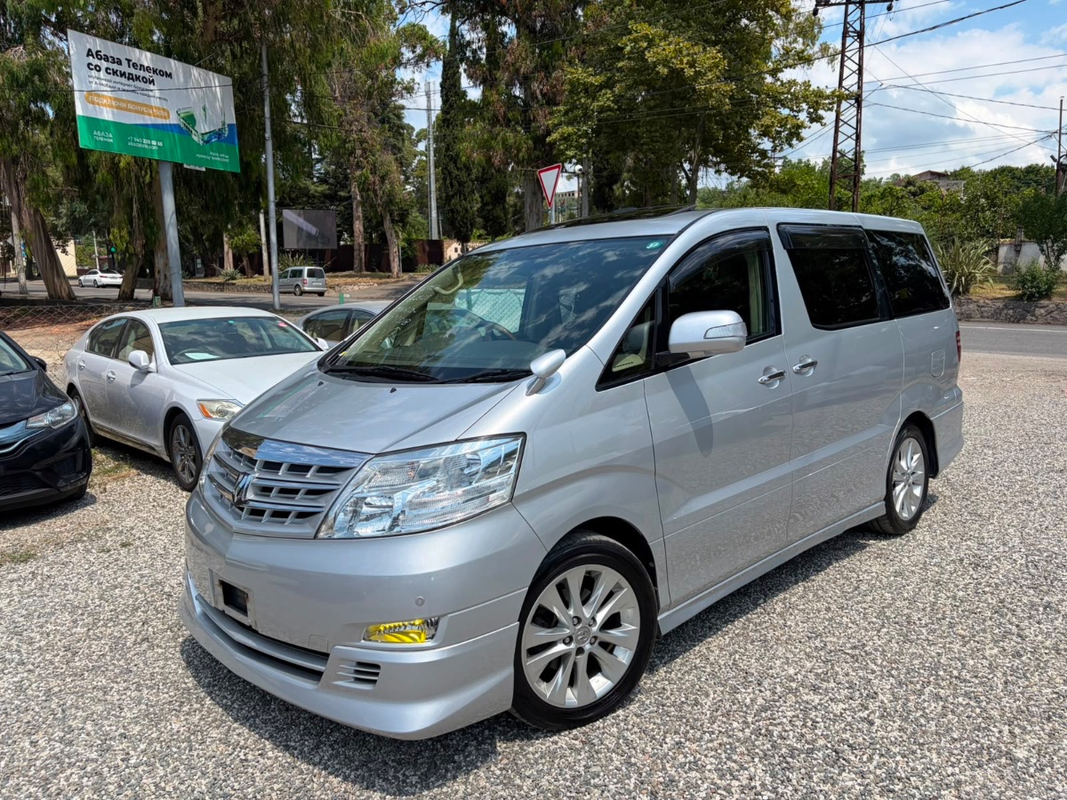 Toyota Alphard серебристый металлик минивэн 
