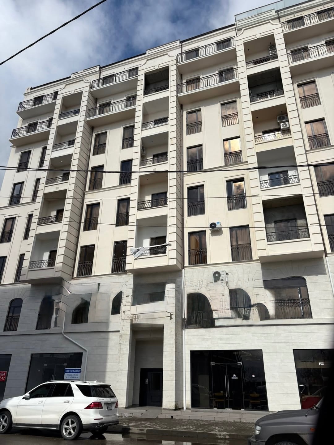 Сдаётся коммерческое помещение 85 м² на набережной Сухума