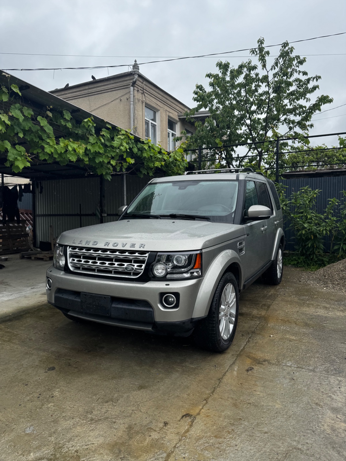 Land Rover Discovery 4